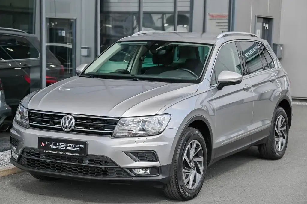 Main__Slider__Photo:Volkswagen Tiguan 1.4 TSI 4Motion Sound Navi* ACC* AHK* 12/2017-1