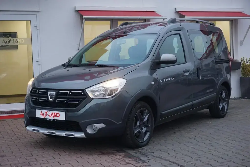 Main__Slider__Photo:Dacia Dokker 1.6 SCe Klima Navi PDC Tempomat 03/2018-1