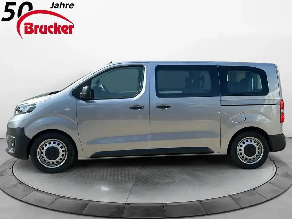 Main__Slider__Photo:Toyota Proace (Verso) Proace L1 Kombi Comfort 10/2022-1