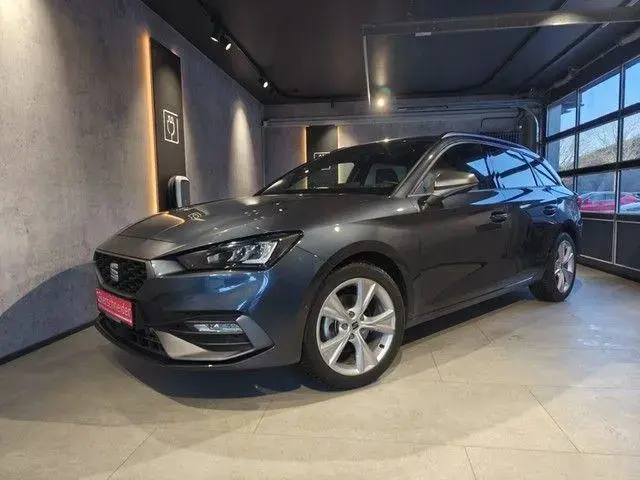 Main__Slider__Photo:Seat Leon Sportstourer 1.5 eTSI DSG FR ALLWETTER KAME 09/2025-1