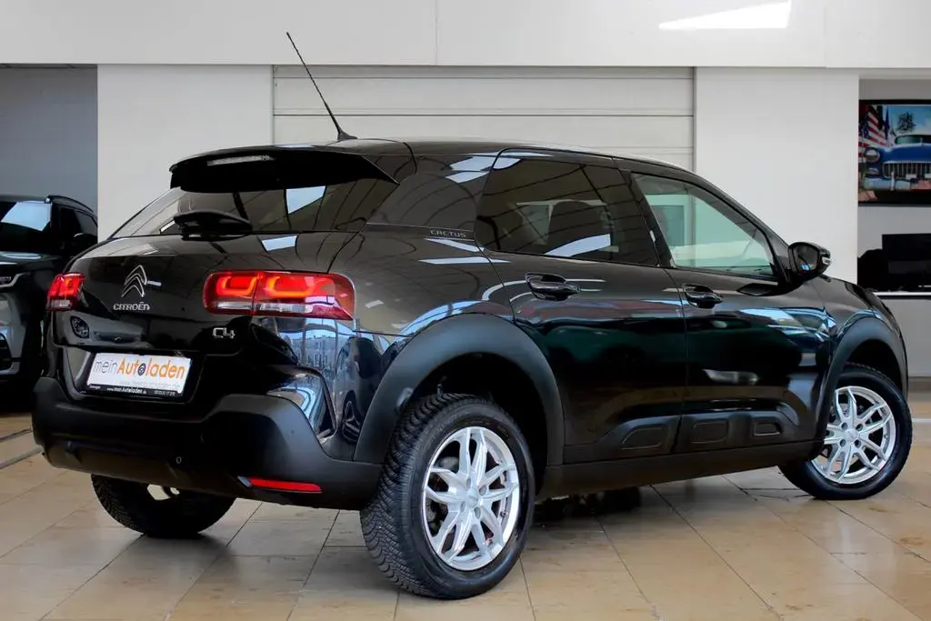 Main__Slider__Photo:Citroën C4 Cactus PureTech Automatik *NAVI*KAMERA* 02/2019-1