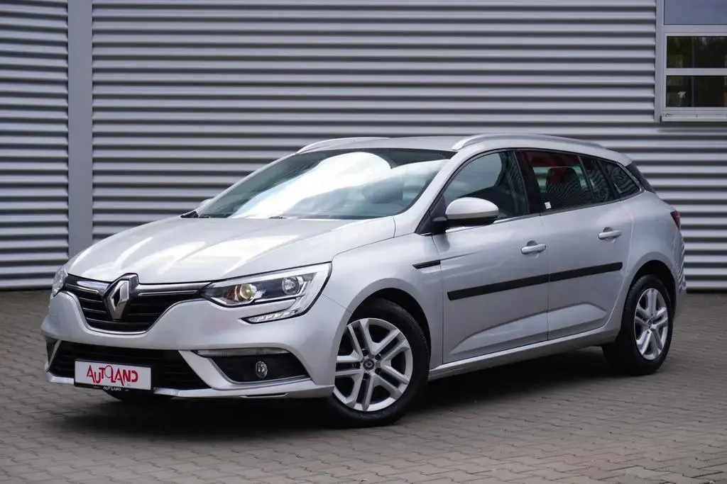 Main__Slider__Photo:Renault Megane Grandtour 1.2 TCE  Edition NAVI AAC 11/2018-1