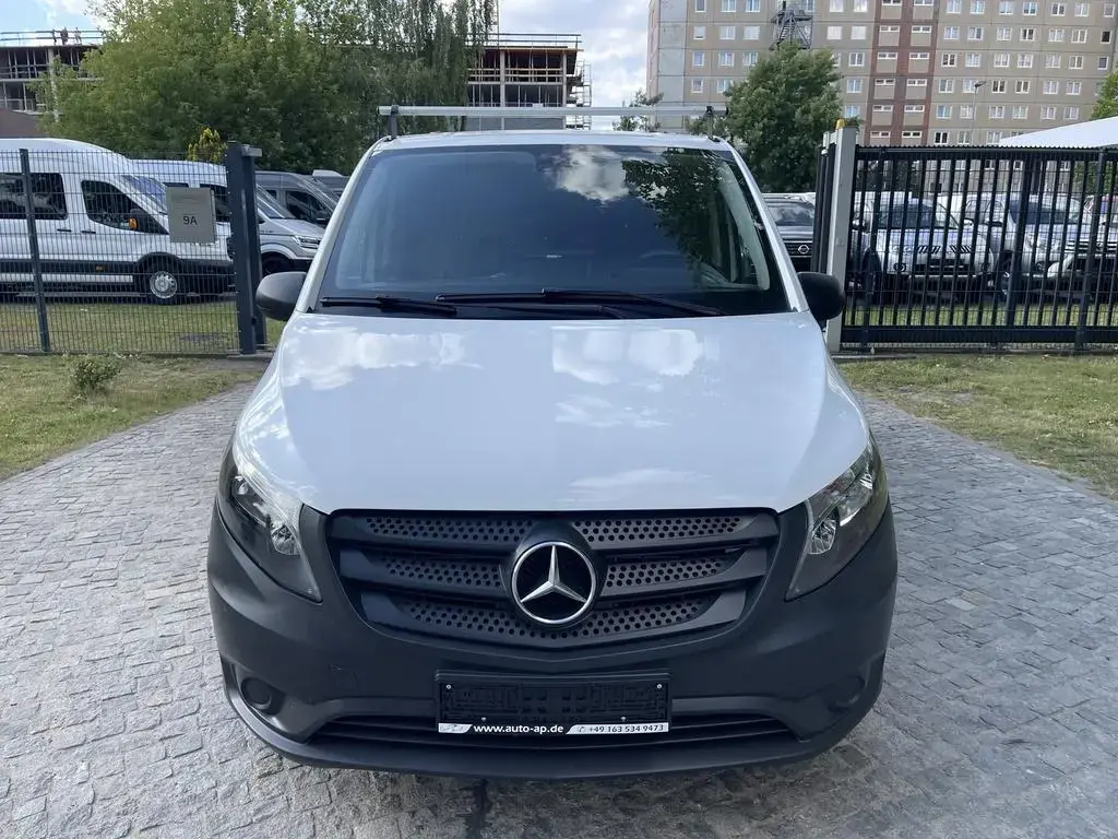 Main__Slider__Photo:Mercedes-Benz Vito 111CDI LANG *Klima*SHZ*HU/AU NEU* 03/2017-1