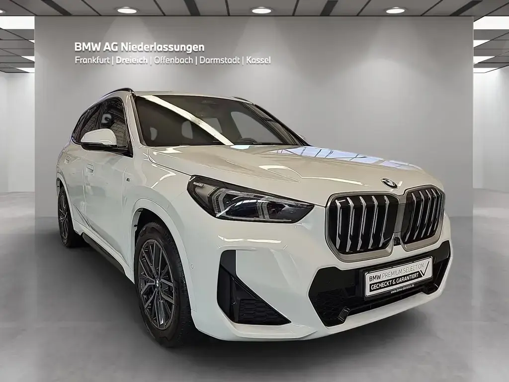 Main__Slider__Photo:BMW X1 sDrive18d M Sport AHK Driv.Assist+ Head-Up 06/2023-1