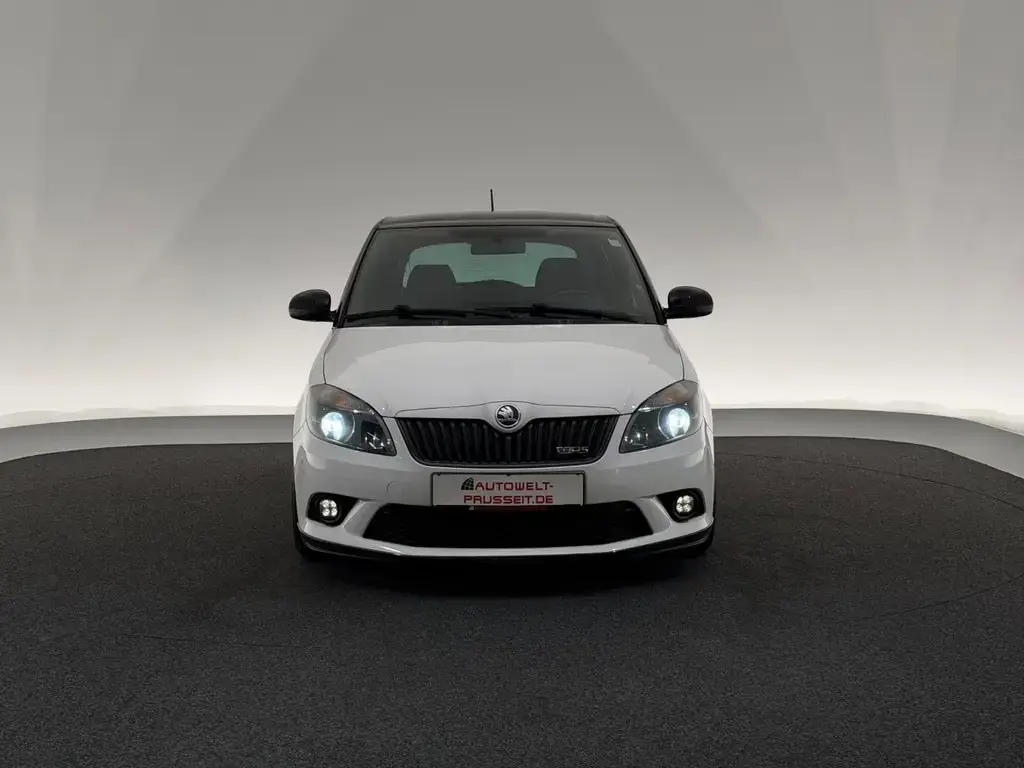 Main__Slider__Photo:Skoda Fabia 1.4 TSI RS*BLACK VISION*TEMPO-SHZ-SP.FW 02/2015-1