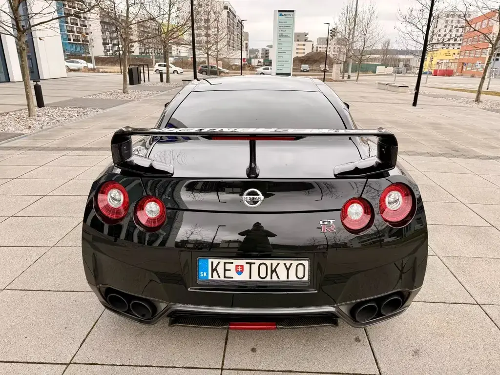 Main__Slider__Photo:Nissan GT-R 3.8l Black Edition Black Edition 09/2014-1