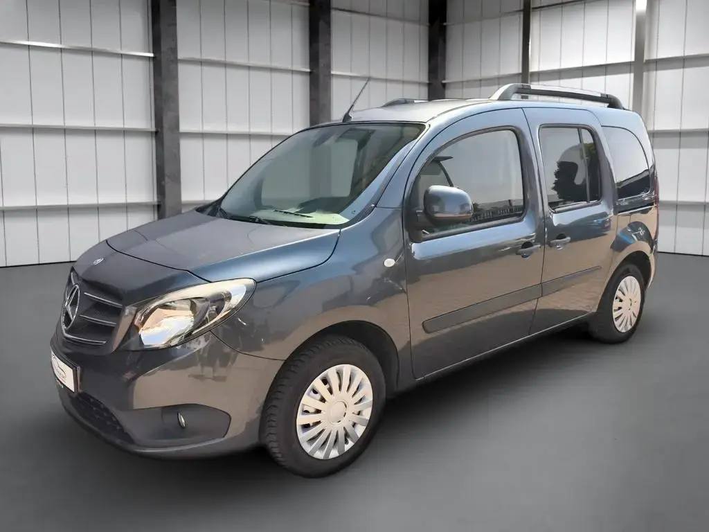 Main__Slider__Photo:Mercedes-Benz Citan Kombi 111 CDI lang Tourer Edition AHK 09/2019-1