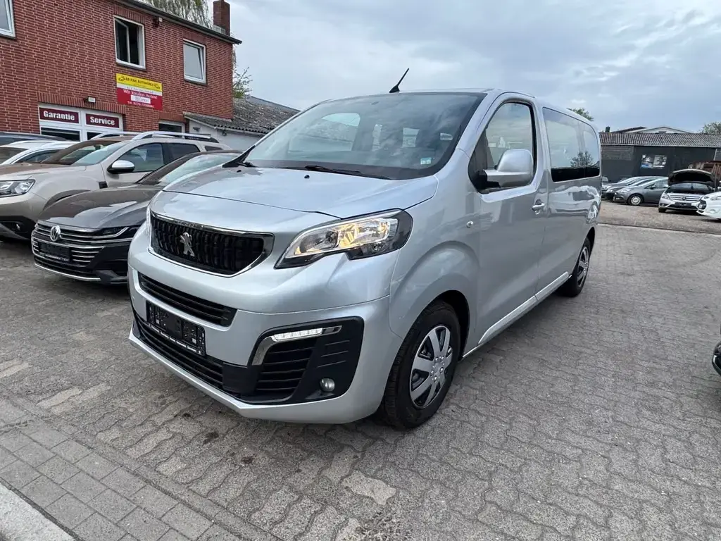Main__Slider__Photo:Peugeot Expert Kombi L2 *AHK *9-Sitzer, Kaufe dein Auto 03/2017-1