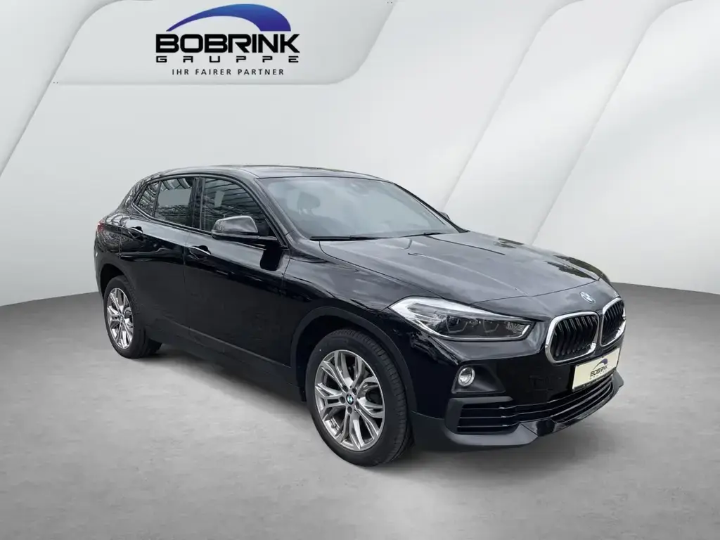 Main__Slider__Photo:BMW X2 sDrive18i Advantage Plus Tempomat PDC Sitzhzg 07/2020-1