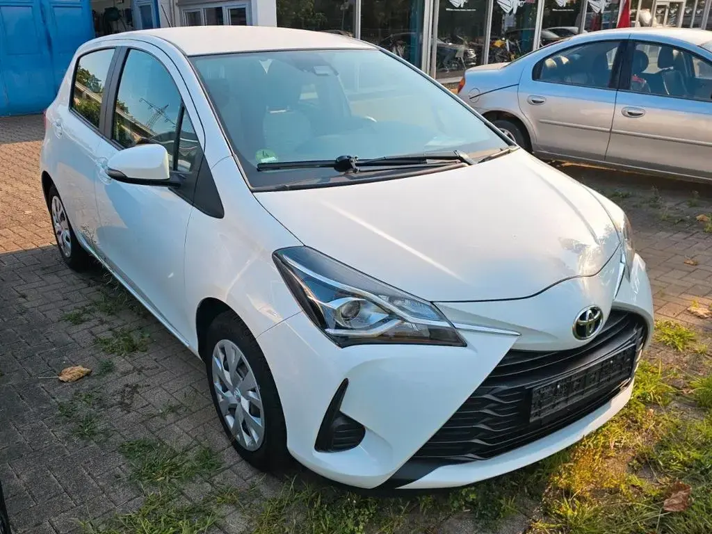 Main__Slider__Photo:Toyota Yaris Comfort aus erster privat Hd,tüv+insp neu 09/2019-1