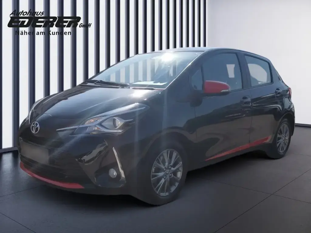 Main__Slider__Photo:Toyota Yaris Launch Edition 1.5 Dual-VVT-iE Klimaautom 08/2017-1