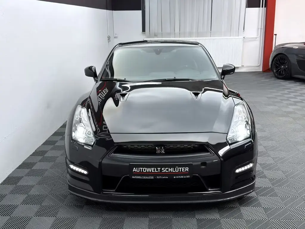 Main__Slider__Photo:Nissan GT-R Black Edition*1.112 PS*Motor & Getriebe neu 04/2011-1