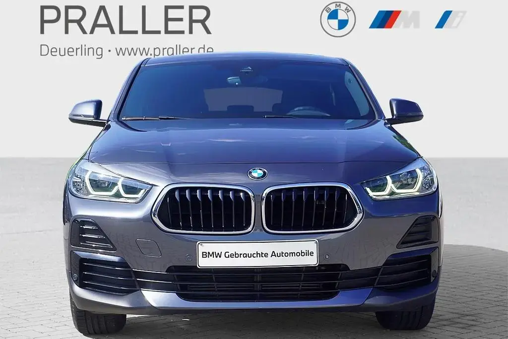 Main__Slider__Photo:BMW X2 sDrive18i Kamera Navi LED PDC Sitzheizung Alu 12/2020-1