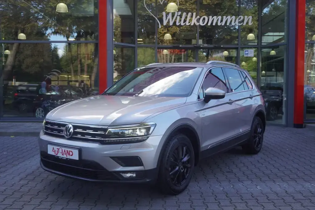 Main__Slider__Photo:Volkswagen Tiguan 1.5 16V TSI Comfortline LED Navi AHK 01/2019-1