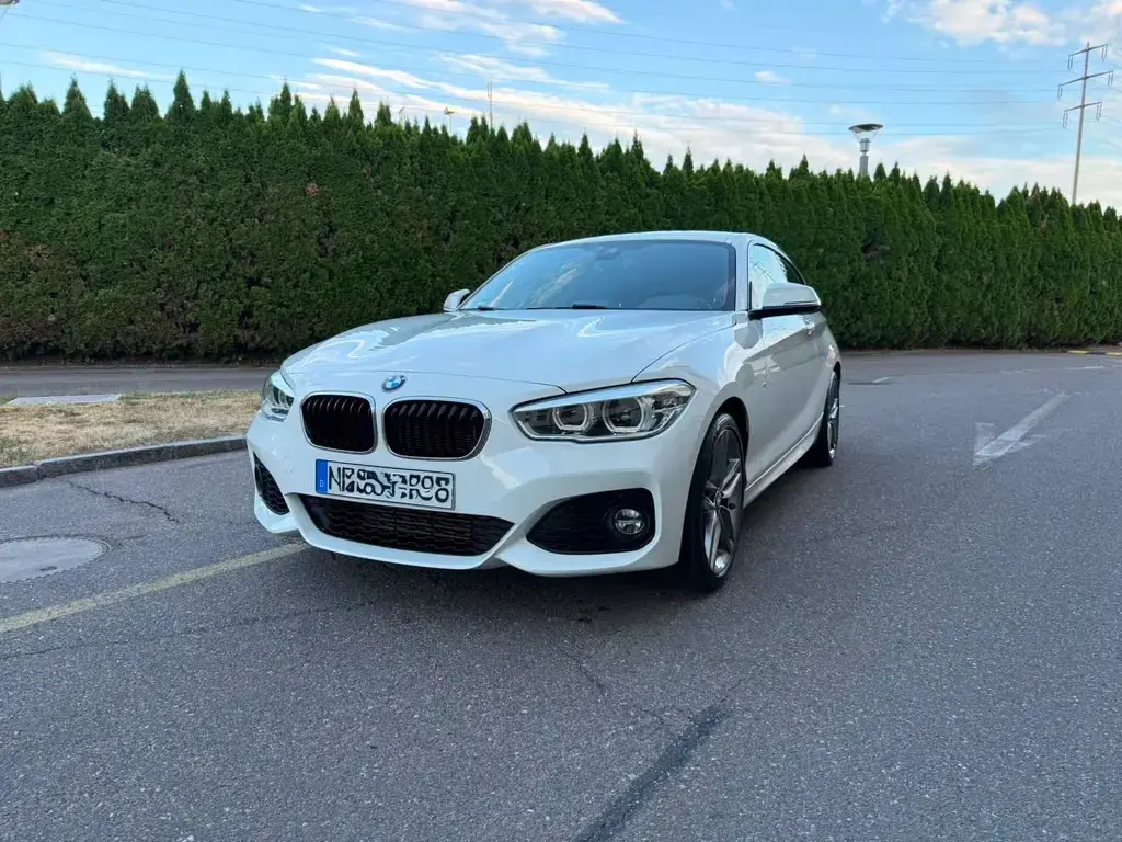Main__Slider__Photo:BMW 118 i M Sport M Sport 06/2017-1