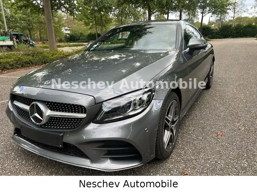 Main__Slider__Photo:Mercedes-Benz C 180 AMG Line Leder/Comand/Kam/18"/Best Zustand 08/2019-1