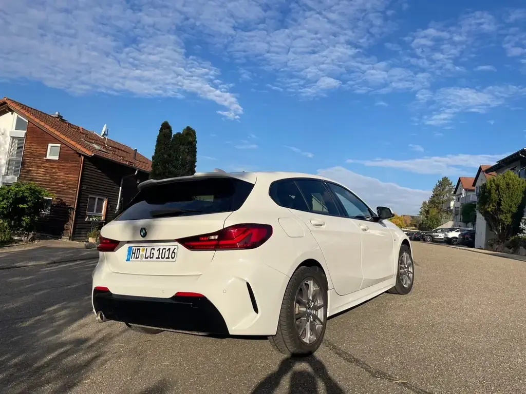 Main__Slider__Photo:BMW 118 i M Sport (F40) | LED | Live | SHZ | Keyless 12/2019-1