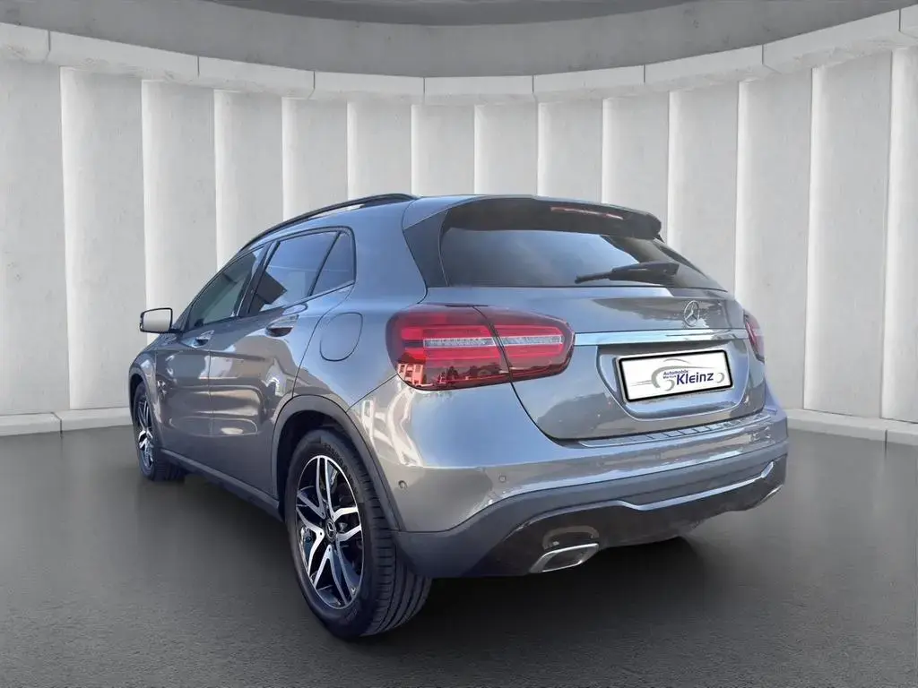 Main__Slider__Photo:Mercedes-Benz GLA 180 180 PROGRESSIVE+PANORAMA+NAVI+LED+ 06/2018-1