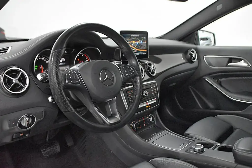 Main__Slider__Photo:Mercedes-Benz GLA 200 7G-DCT AMG-STYLING-EDITION*TOP ZUSTAND* 09/2018-1
