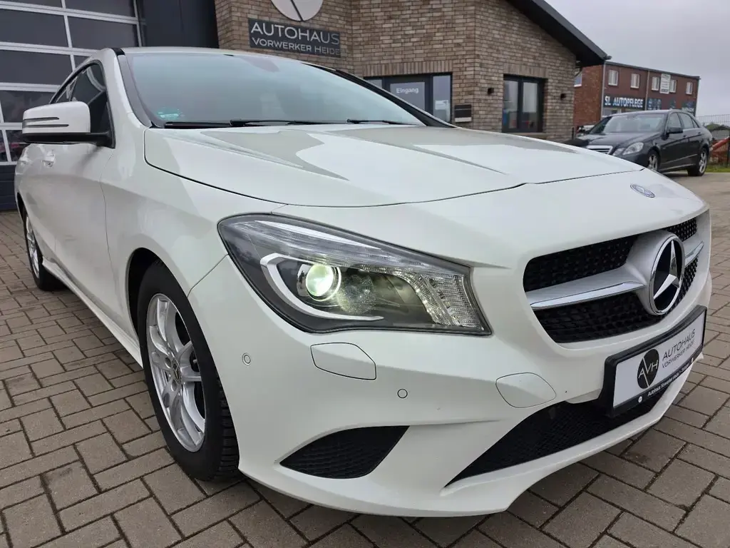 Main__Slider__Photo:Mercedes-Benz CLA Shooting Brake CLA  200 AMG Line TÜV Neu/Scheckh./Xenon/Navi 03/2016-1