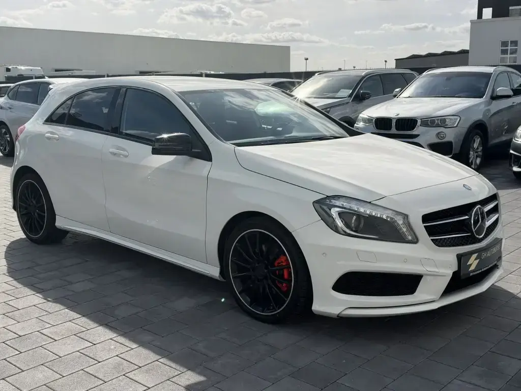 Main__Slider__Photo:Mercedes-Benz A 180 AMG-LINE A45 UMBAU*NAVI*SZHZ*BI-XENON 01/2015-1