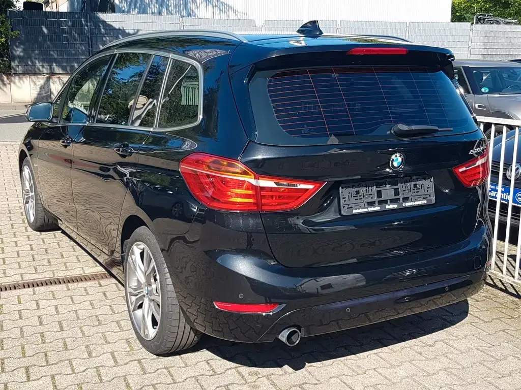 Main__Slider__Photo:BMW 218 Gran Tourer 218i Gran Tourer Sport Line Navi Kamera 18"Alu 05/2017-1