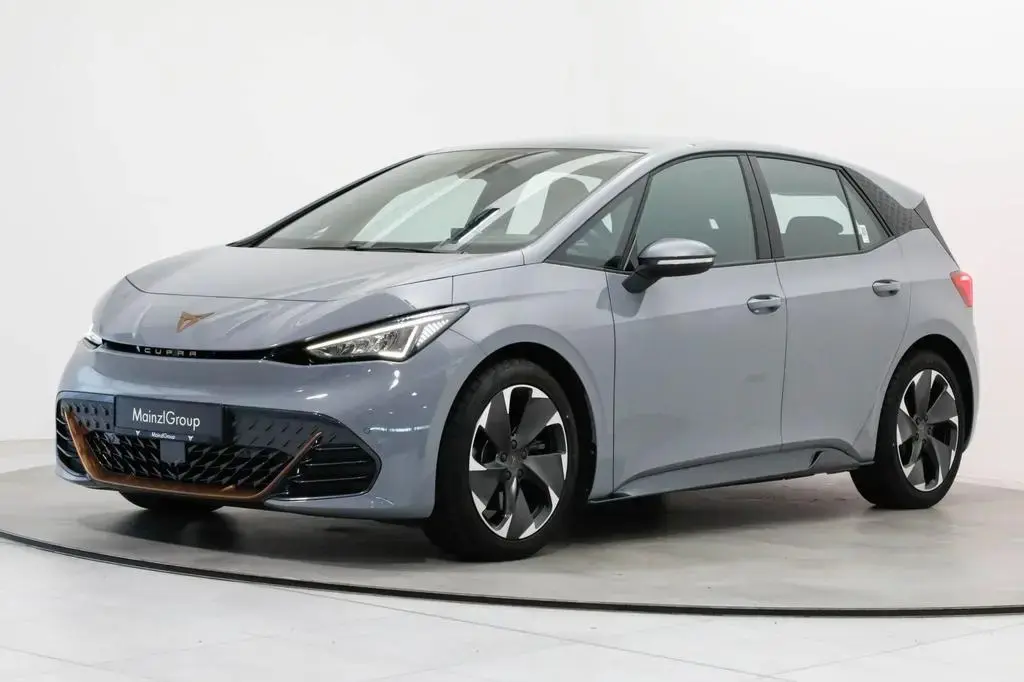 Main__Slider__Photo:Cupra Born 63kW SHZ LenkHeiz PDC CarPlay 07/2024-1