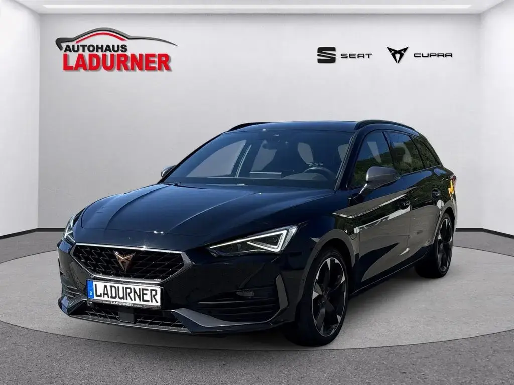Main__Slider__Photo:Cupra Leon ST e-HYBRID AHK NAVI LED Fahrassistenz-Pake 06/2023-1
