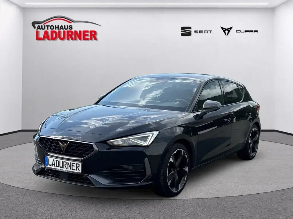 Main__Slider__Photo:Cupra Leon 1.5eTSI*NAVI+KESSY+LED+ACC+Appl CarPlay+PDC 03/2023-1