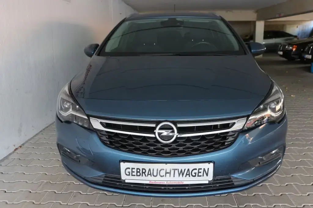 Main__Slider__Photo:Opel Astra K Sports Tourer Active, LED, Sitzhzg. 12/2016-1
