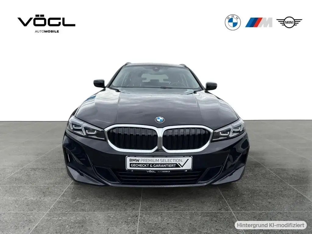 Main__Slider__Photo:BMW 318 d Touring Sitzheizung Sportsitz Widescreen AH 06/2023-1
