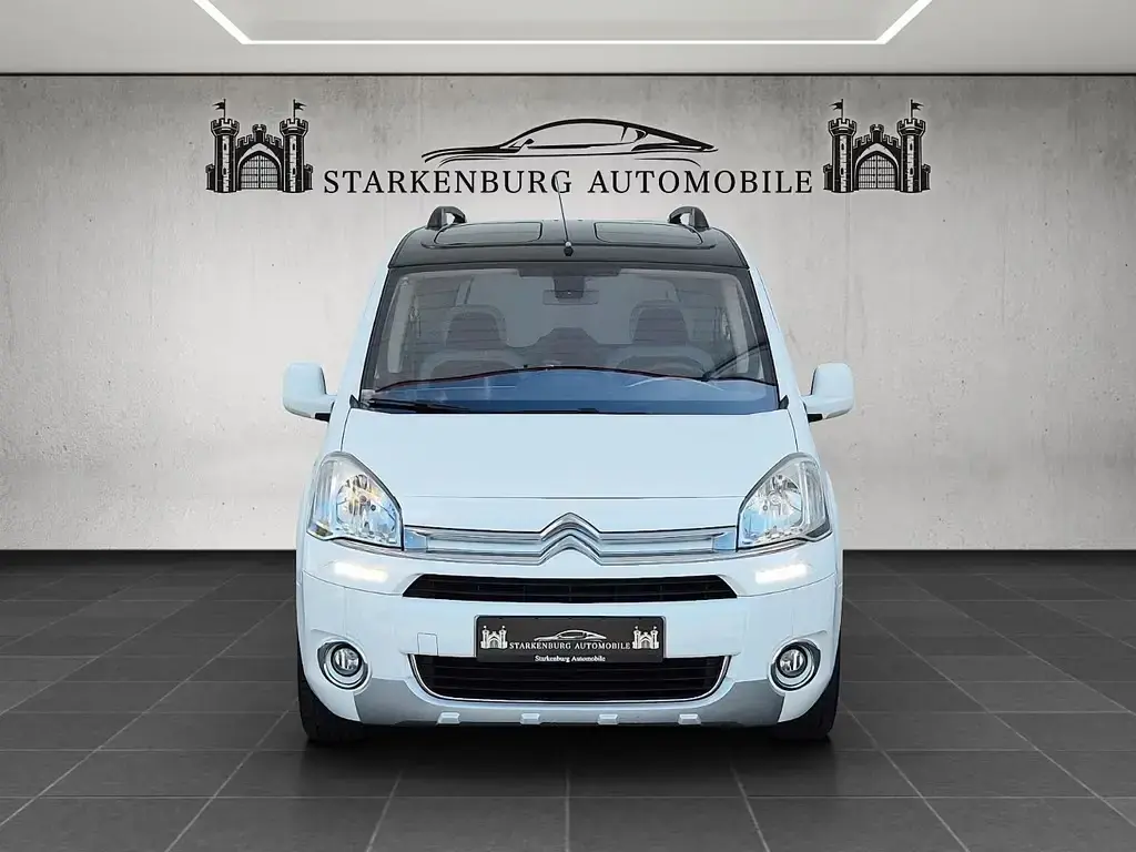 Main__Slider__Photo:Citroën Berlingo 1.6 Selection/Glasdach/Modutop/Family 04/2014-1