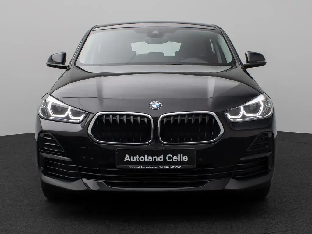 Main__Slider__Photo:BMW X2 sD18i Parkassistent DAB Navigation Lordos LED 02/2022-1