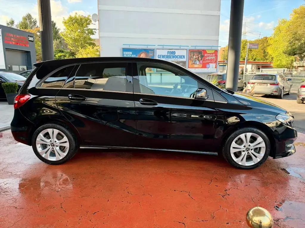 Main__Slider__Photo:Mercedes-Benz B 200 Business Edition B, Automatik, 1. Hand 04/2018-1