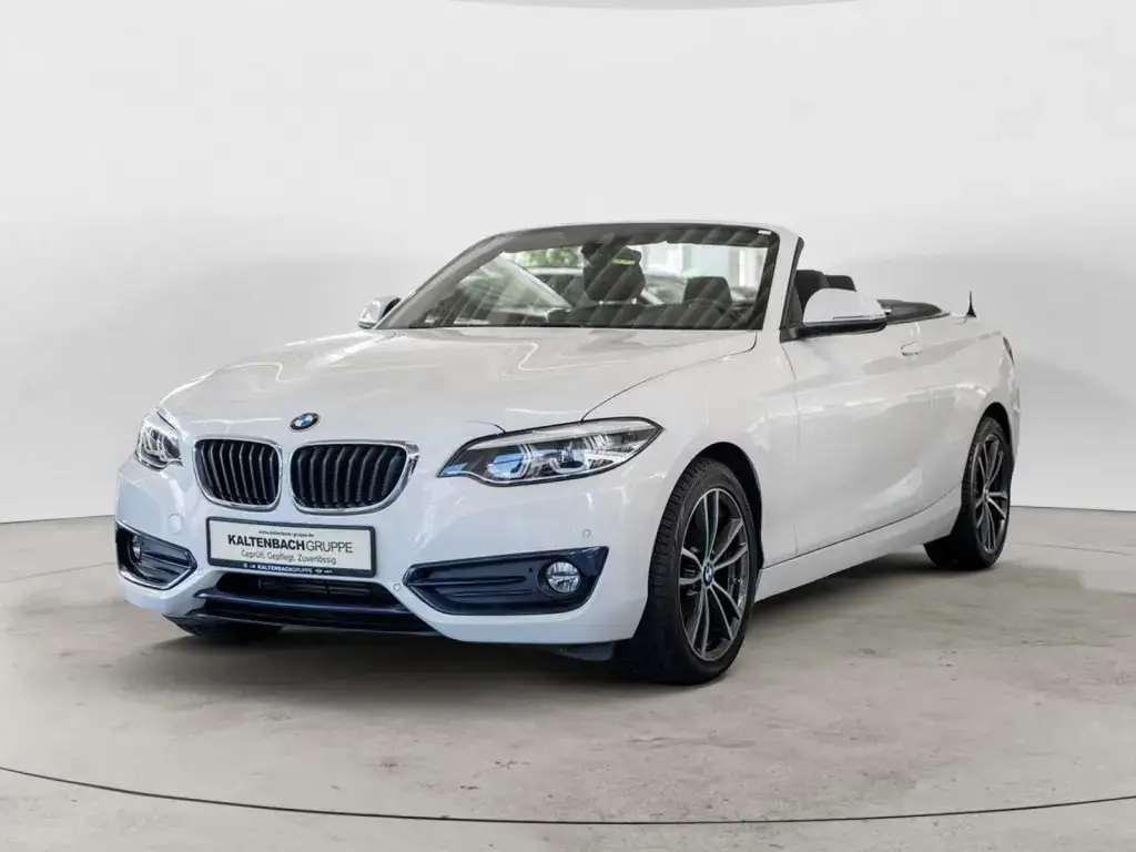 Main__Slider__Photo:BMW 218 i Cabrio Sport Line LED NAVI SHZ PDC KLIMA 05/2018-1