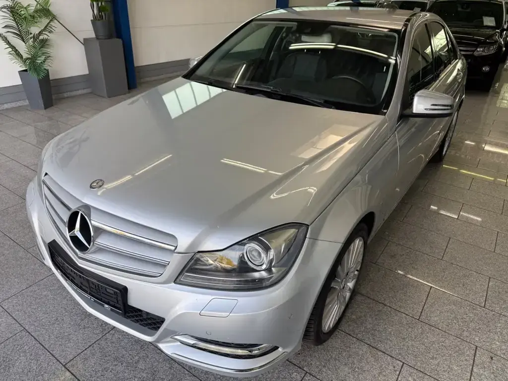 Main__Slider__Photo:Mercedes-Benz C 180 CGI*AUTOM*AVNTG*BI-XN*NAVI*PTS*SHZ*TMP*LED 07/2013-1