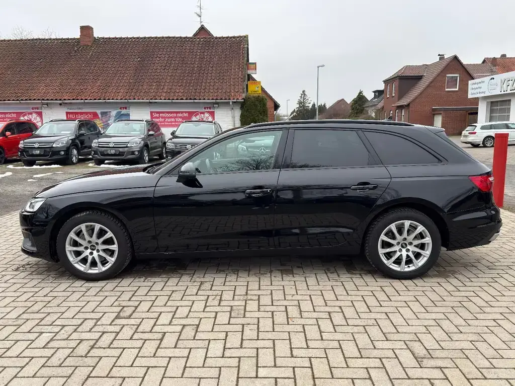 Main__Slider__Photo:Audi A4 Avant 35 TFSI, Aut., LED, Apple CarPlay 03/2021-1