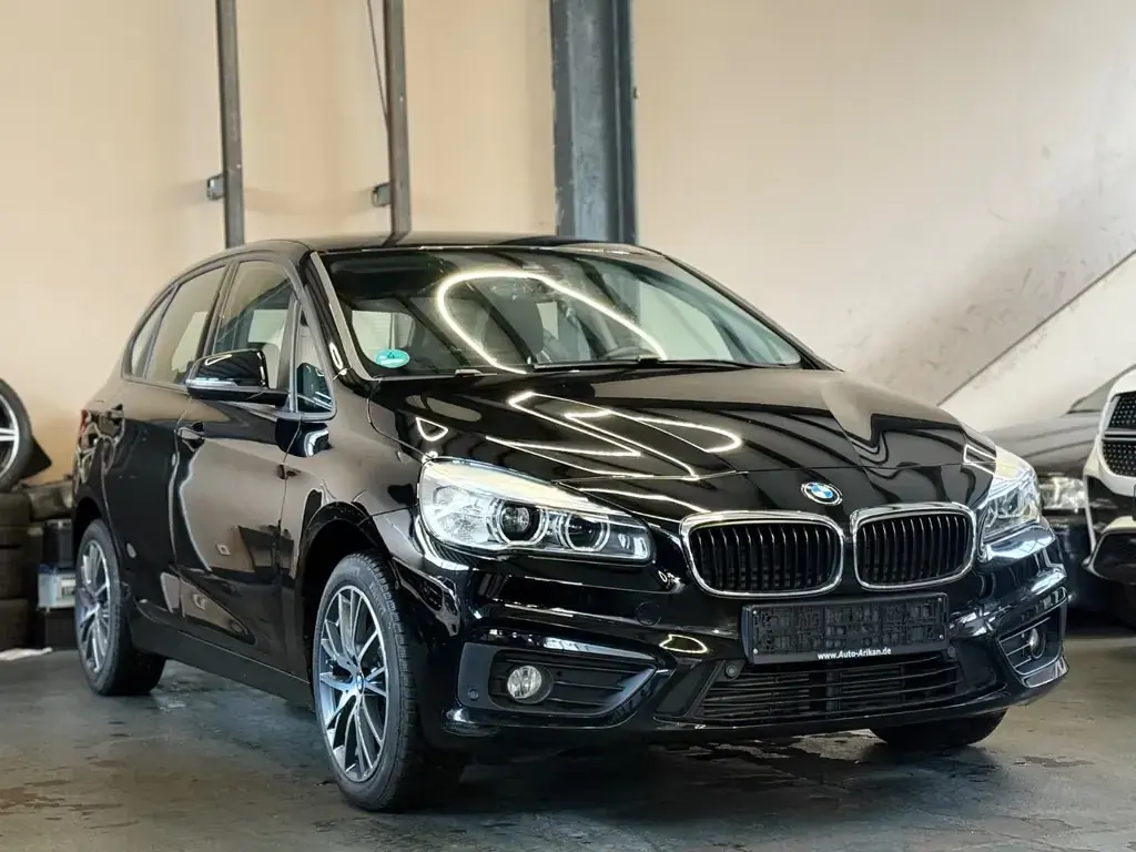 Main__Slider__Photo:BMW 218 Active Tourer Advatage LED/Automatik 07/2017-1