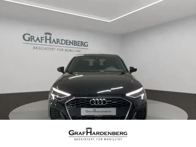 Main__Slider__Photo:Audi A3 Limousine 35 TDI S line LED-Scheinwerfer Spor 06/2023-1