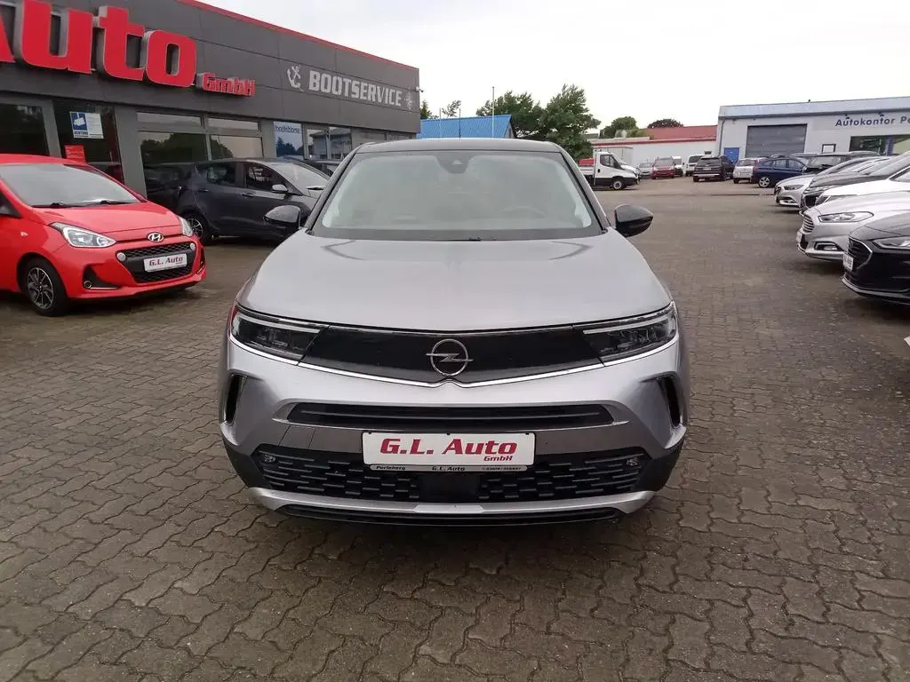 Main__Slider__Photo:Opel Mokka Elegance/LED/SH/NAVI(SMARTLINK)/PDC/TEMPO 09/2022-1