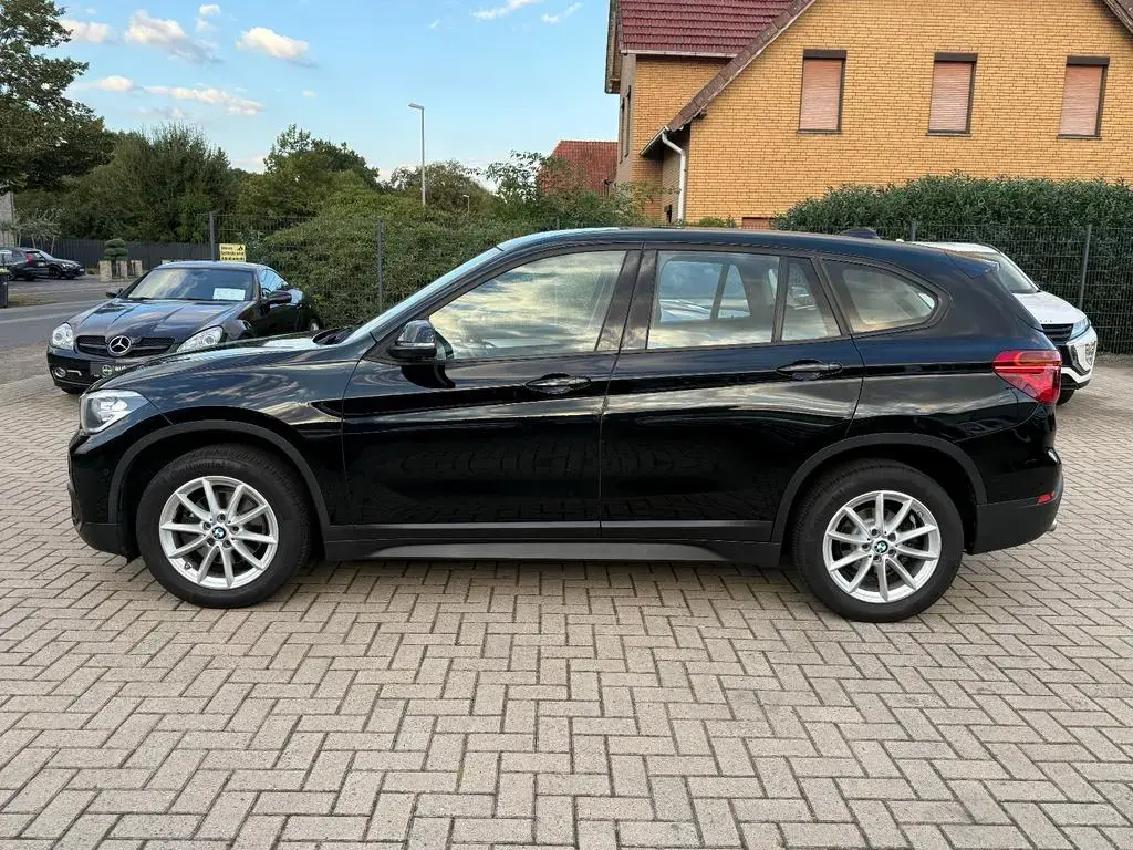 Main__Slider__Photo:BMW X1 18i, Reifen neu, Bremsen neu, Navi 10/2017-1