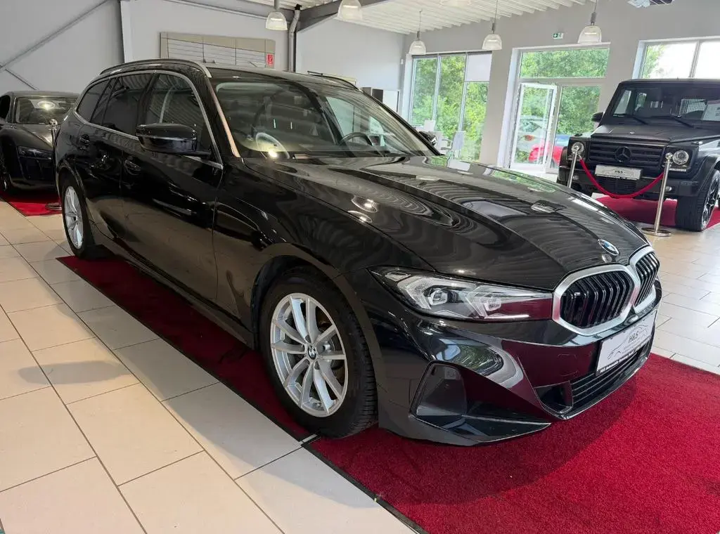 Main__Slider__Photo:BMW 318 d*NAVI*SITZHEIZUNG 05/2023-1