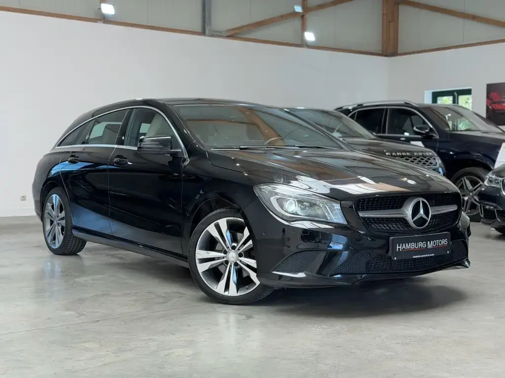 Main__Slider__Photo:Mercedes-Benz CLA Shooting Brake CLA 200 Shooting Brake 7G-DCT Sport Urban 156PS 08/2015-1