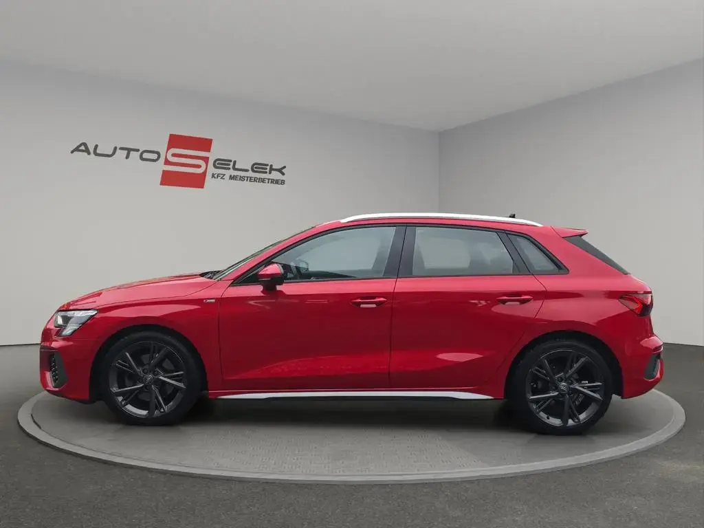 Main__Slider__Photo:Audi A3 Sportback 30 TDI S line LED AHK Kamera 10/2020-1