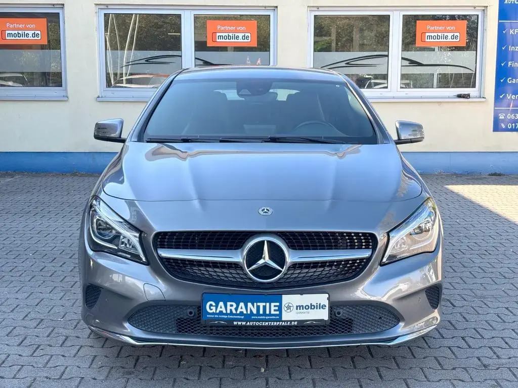 Main__Slider__Photo:Mercedes-Benz CLA 200 Shooting Brake *AUTO*NAVI*LED*AHK*S-HEFT* 10/2018-1