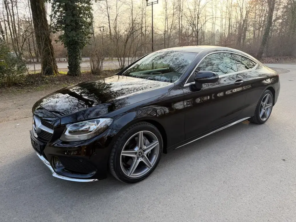 Main__Slider__Photo:Mercedes-Benz C 180 Coupé AMG Line Panorama Automatik 11/2017-1