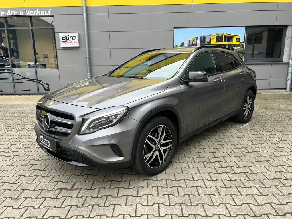 Main__Slider__Photo:Mercedes-Benz GLA 200 CDI /HARMAN KARDON/8xBEREIFT/MEMORY 06/2015-1