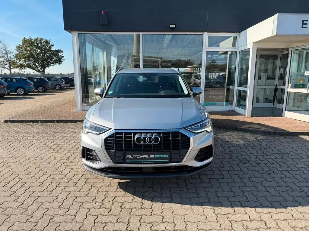 Main__Slider__Photo:Audi Q3 35 TFSI PDC, Navi, AHK, LED 04/2019-1