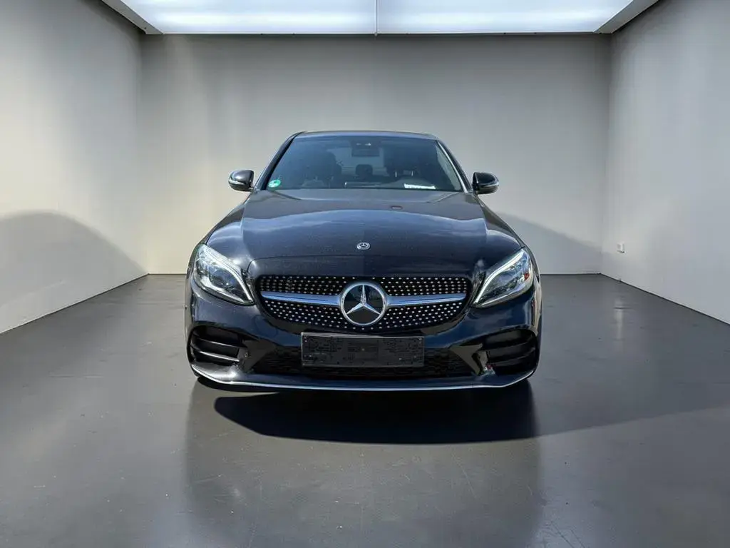 Main__Slider__Photo:Mercedes-Benz C 180 Limousine AMG LINE MBEAM*RÜCKKAM*AMBIENT 04/2019-1