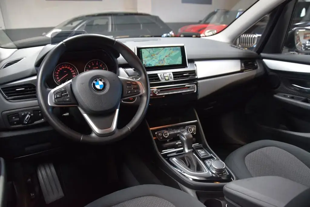 Main__Slider__Photo:BMW 218 2 Gran Tourer 218 i 7 Sitze|Gr.Navi| 08/2016-1